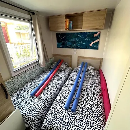 Mobil Bleu ‘n’ Blue Camping